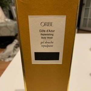 Oribe côte d'azur replenishing body wash Not Used